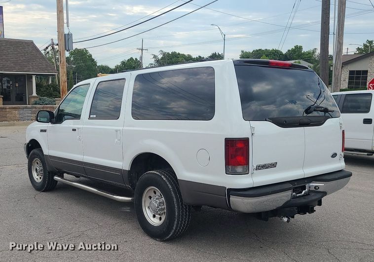 image for item MO9954 2002 Ford Excursion  SUV