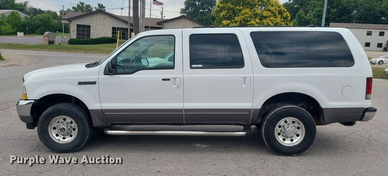 image for item MO9954 2002 Ford Excursion  SUV