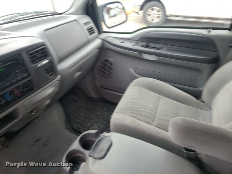 image for item MO9954 2002 Ford Excursion  SUV