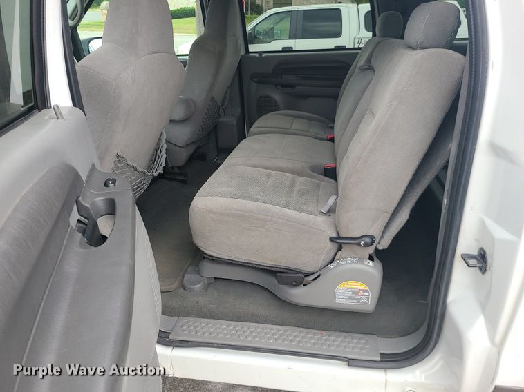 image for item MO9954 2002 Ford Excursion  SUV