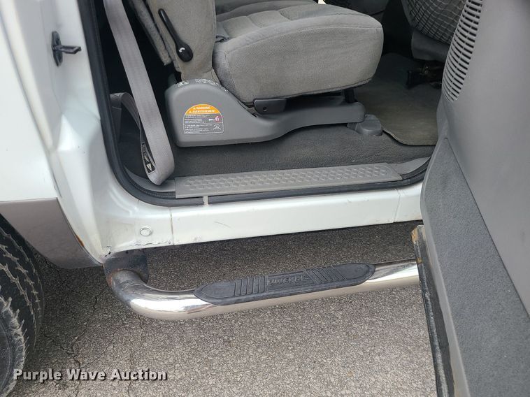 image for item MO9954 2002 Ford Excursion  SUV