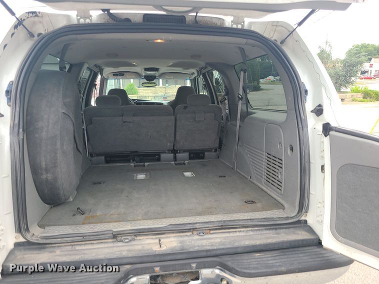 image for item MO9954 2002 Ford Excursion  SUV