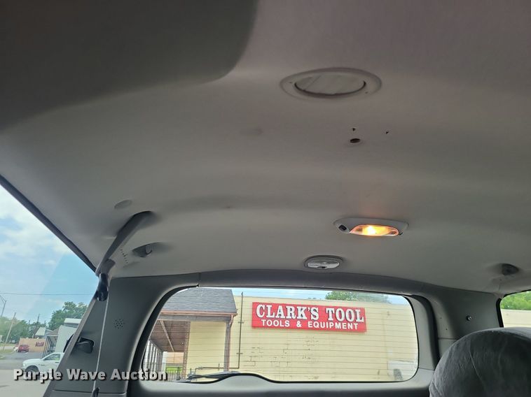 image for item MO9954 2002 Ford Excursion  SUV