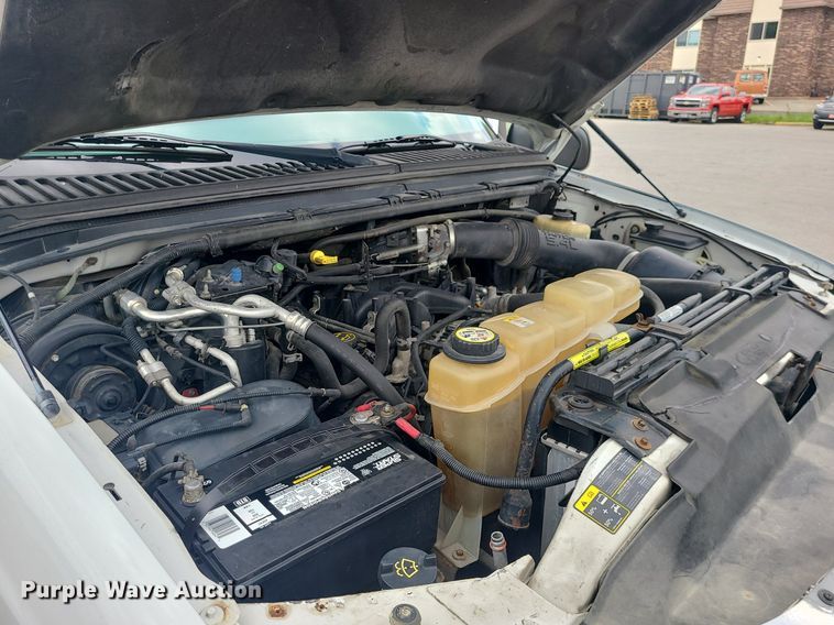 image for item MO9954 2002 Ford Excursion  SUV