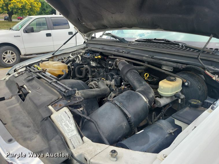 image for item MO9954 2002 Ford Excursion  SUV