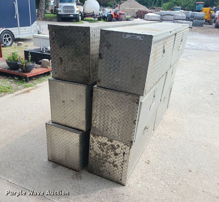 image for item MO9958 (6) toolboxes