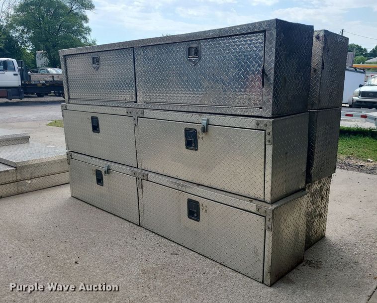 image for item MO9958 (6) toolboxes