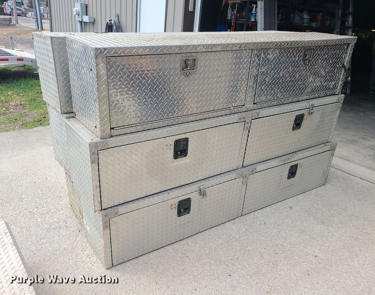 image for item MO9958 (6) toolboxes