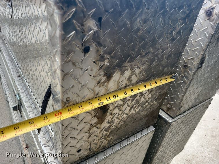 image for item MO9958 (6) toolboxes