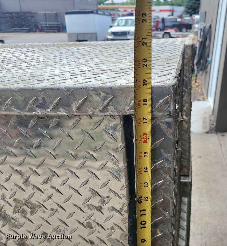 image for item MO9958 (6) toolboxes