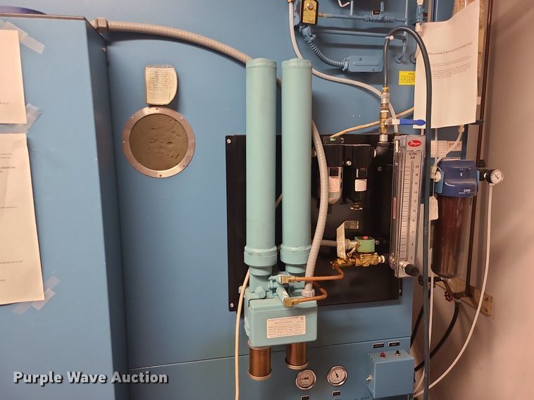 image for item MO9962 Thermotron SM-32C  environmental chamber