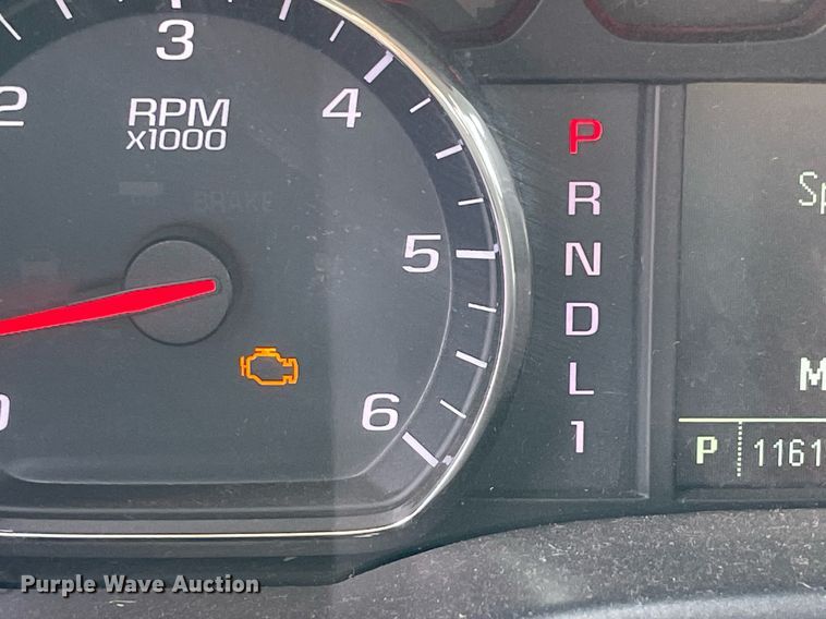 image for item MR9104 2017 Chevrolet Silverado 2500HD  Double Cab pickup truck