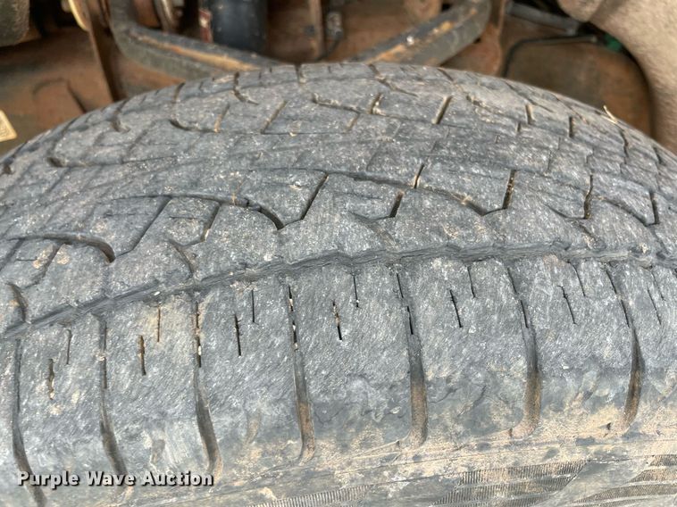 image for item MR9104 2017 Chevrolet Silverado 2500HD  Double Cab pickup truck