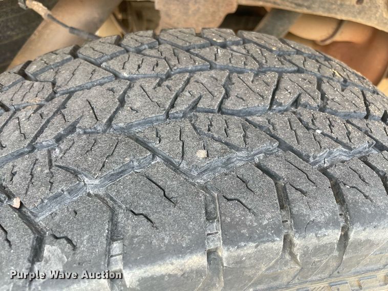 image for item MR9105 2013 Chevrolet Silverado 2500HD  Ext. Cab pickup truck