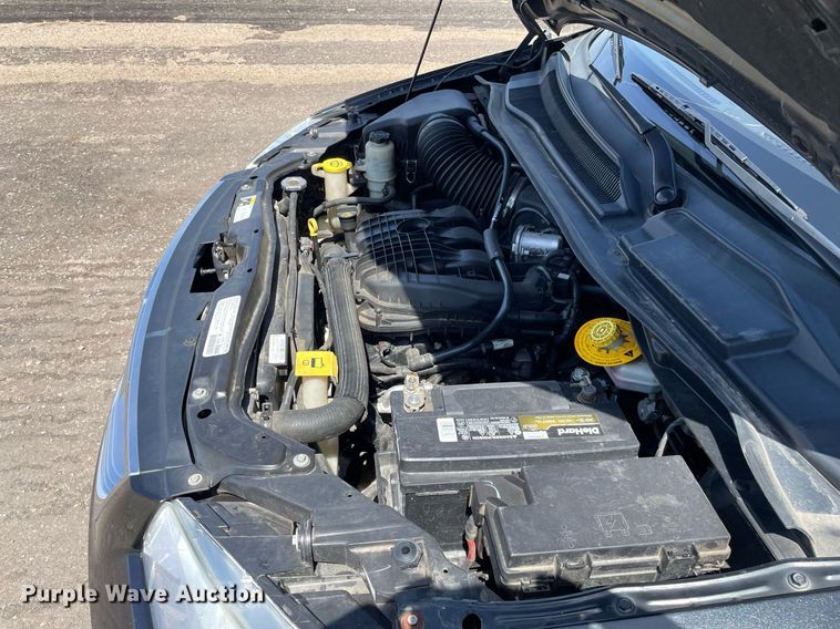 image for item MS9558 2014 Chrysler Town & Country  van