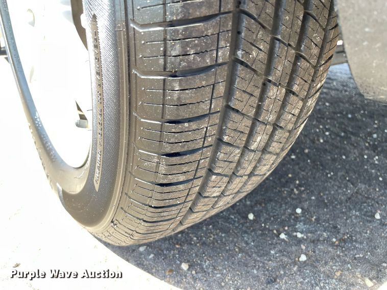 image for item MS9558 2014 Chrysler Town & Country  van