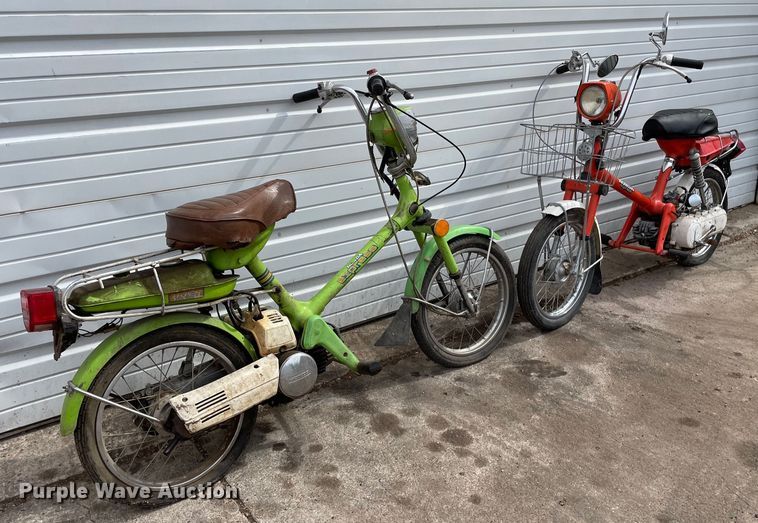 image for item MS9769 (2) 1979 Honda Express bicycles