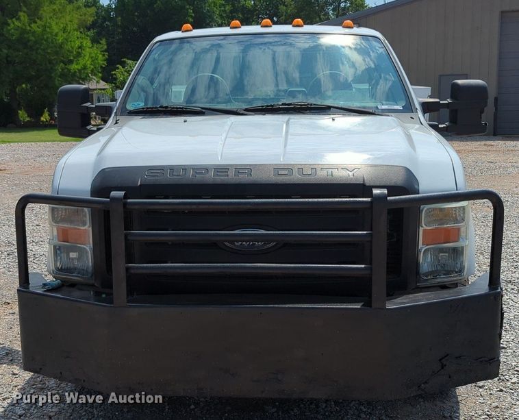 image for item MX9319 2008 Ford F350 Super Duty  utility bed pickup truck