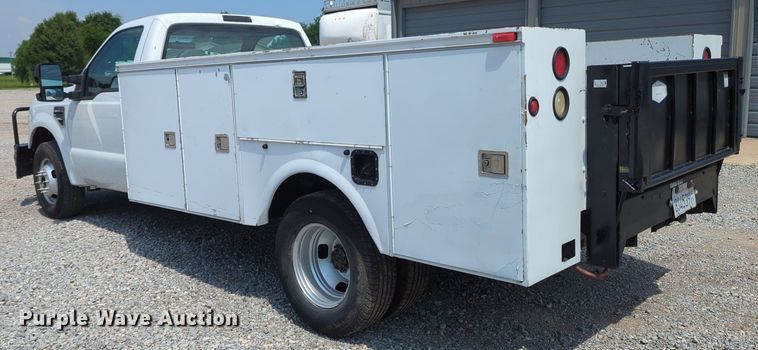 image for item MX9319 2008 Ford F350 Super Duty  utility bed pickup truck