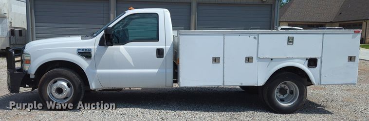 image for item MX9319 2008 Ford F350 Super Duty  utility bed pickup truck