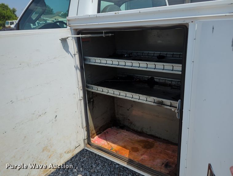 image for item MX9319 2008 Ford F350 Super Duty  utility bed pickup truck