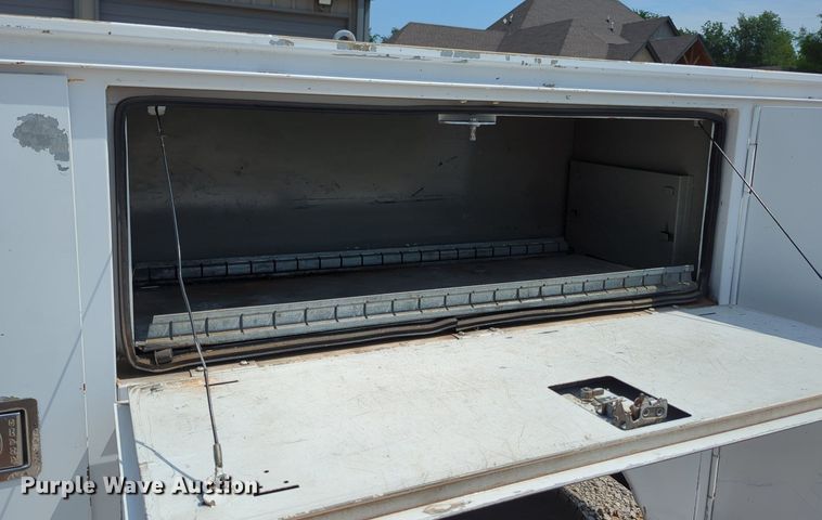 image for item MX9319 2008 Ford F350 Super Duty  utility bed pickup truck