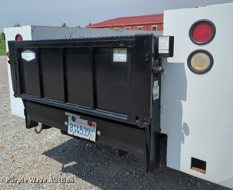 image for item MX9319 2008 Ford F350 Super Duty  utility bed pickup truck