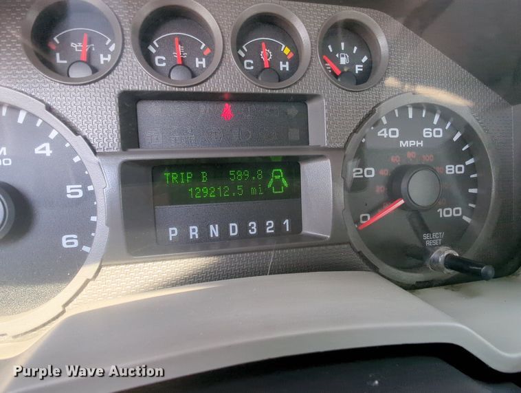 image for item MX9319 2008 Ford F350 Super Duty  utility bed pickup truck