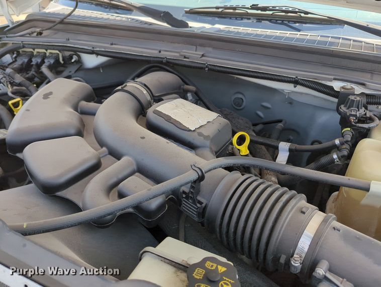 image for item MX9319 2008 Ford F350 Super Duty  utility bed pickup truck