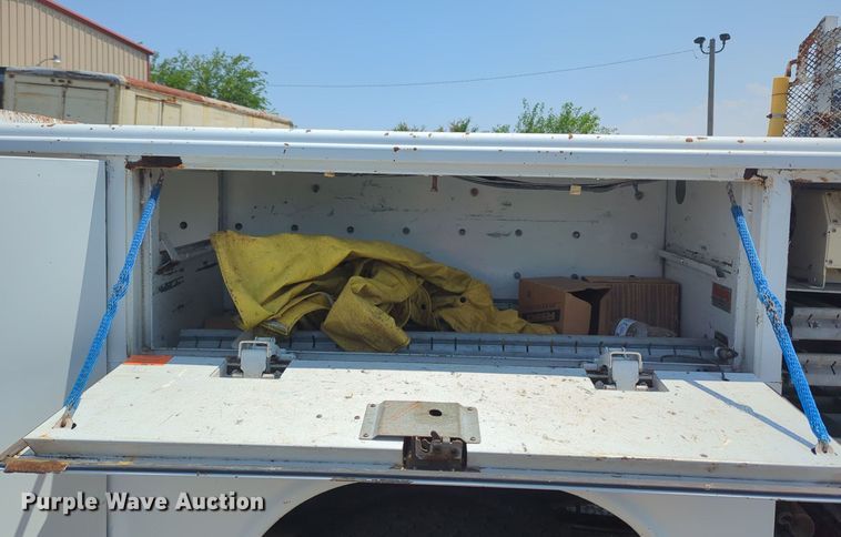 image for item MX9329 2008 Ford F450 Super Duty  utility / service truck