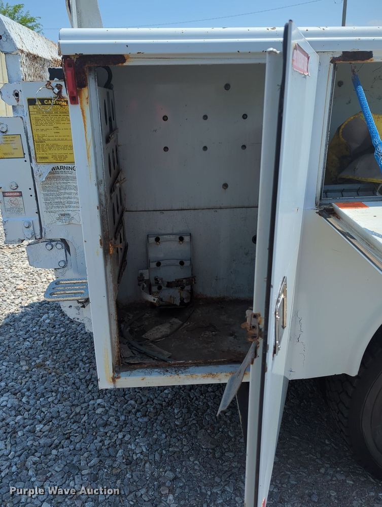 image for item MX9329 2008 Ford F450 Super Duty  utility / service truck