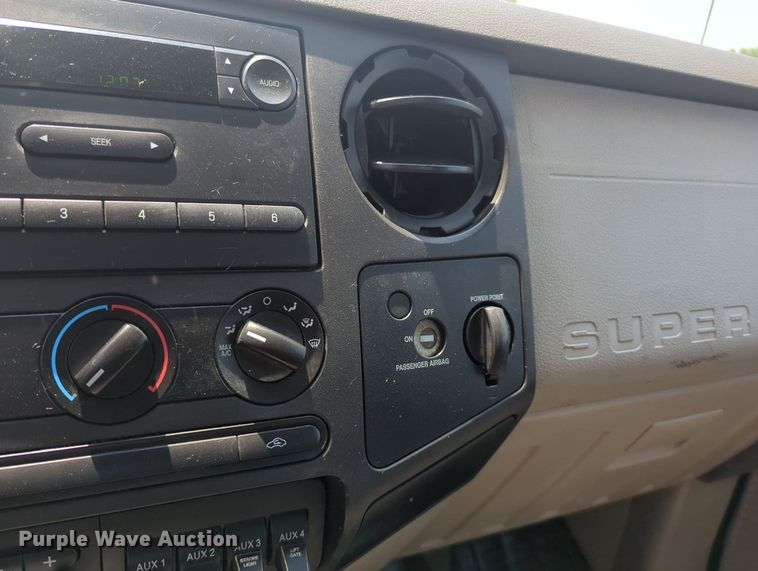 image for item MX9329 2008 Ford F450 Super Duty  utility / service truck