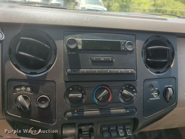 image for item MX9329 2008 Ford F450 Super Duty  utility / service truck