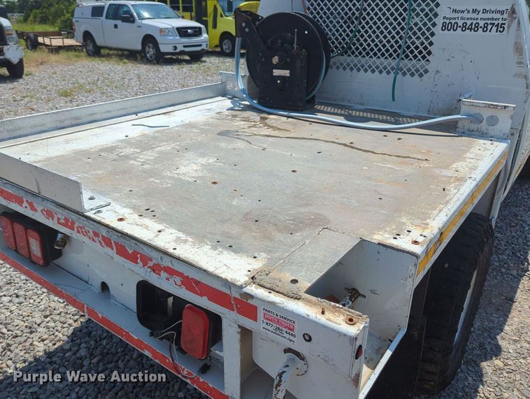 image for item MX9330 2015 Nissan Frontier  King Cab flatbed pickup truck