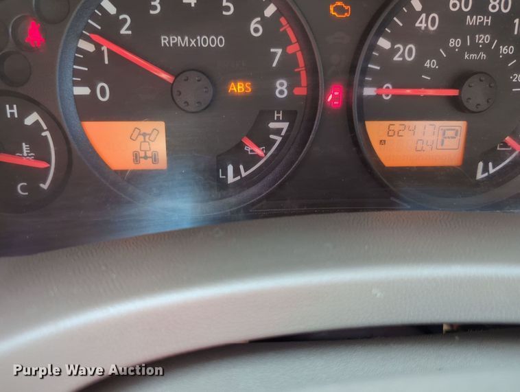 image for item MX9330 2015 Nissan Frontier  King Cab flatbed pickup truck