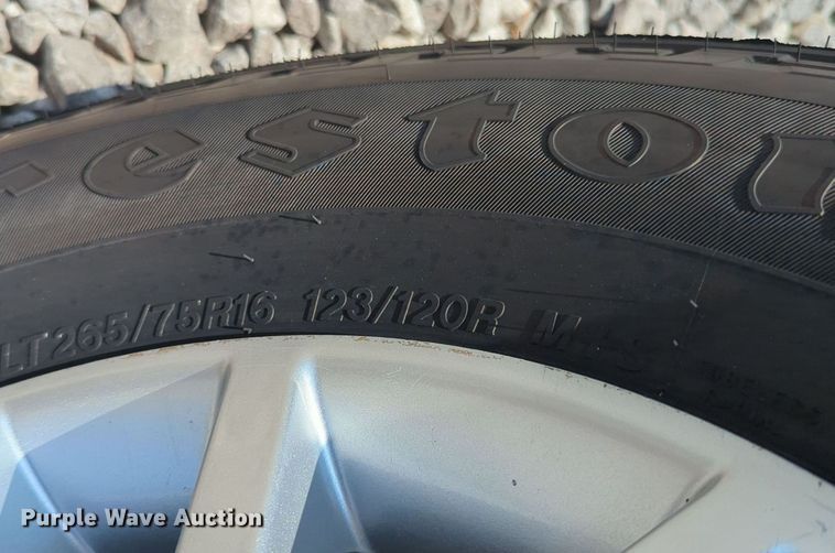 image for item MX9330 2015 Nissan Frontier  King Cab flatbed pickup truck