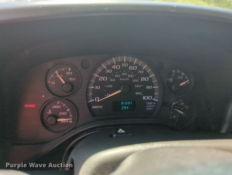 image for item MX9331 2004 Chevrolet Express G3500  school bus