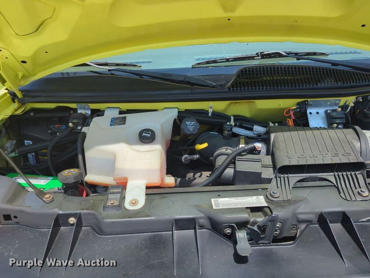 image for item MX9331 2004 Chevrolet Express G3500  school bus