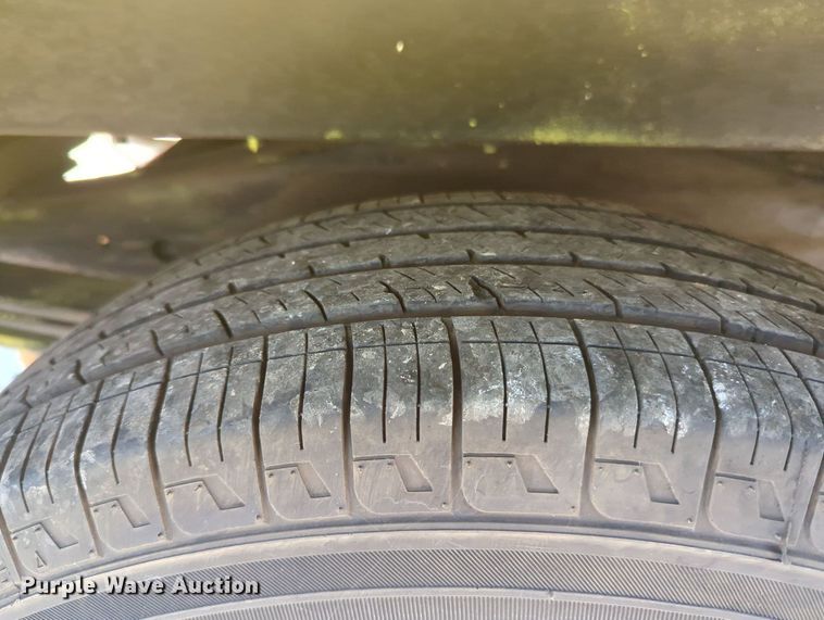 image for item MX9331 2004 Chevrolet Express G3500  school bus