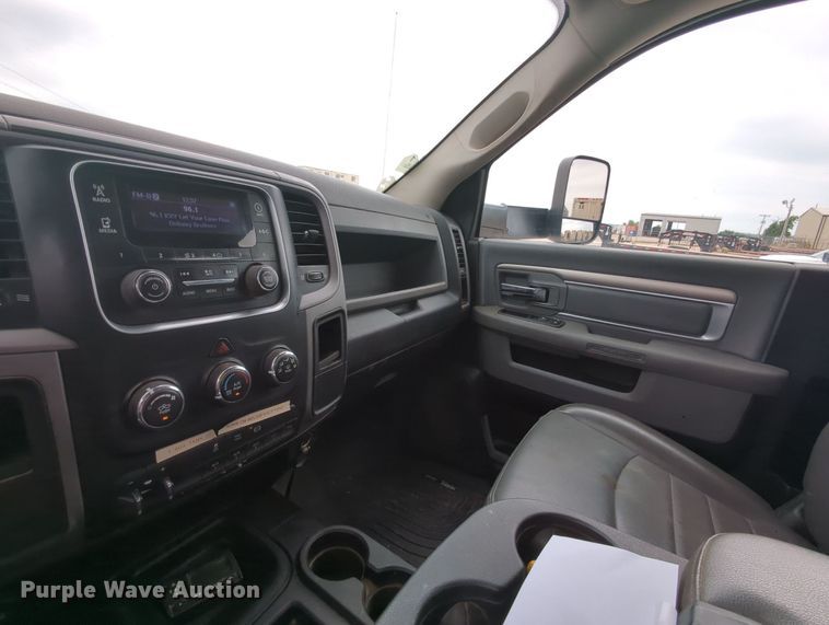 image for item MY9330 2015 Dodge Ram 3500  winch pickup truck