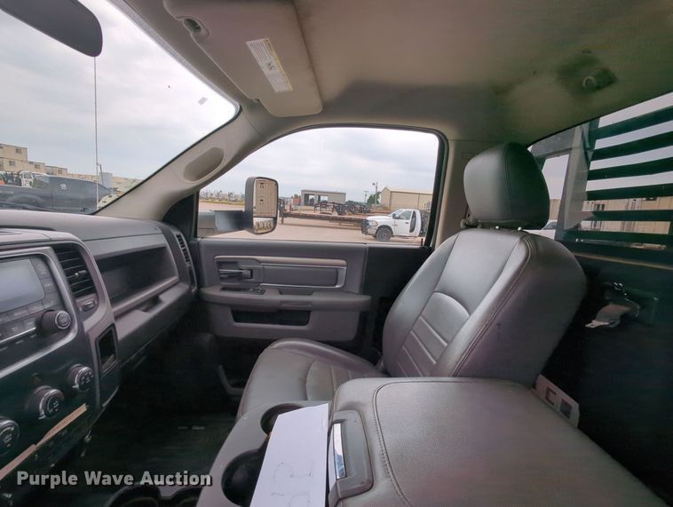 image for item MY9330 2015 Dodge Ram 3500  winch pickup truck