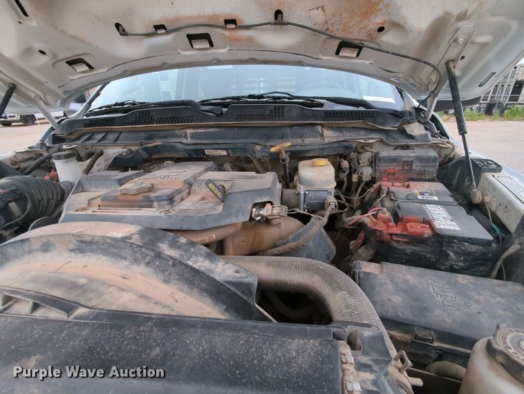 image for item MY9330 2015 Dodge Ram 3500  winch pickup truck