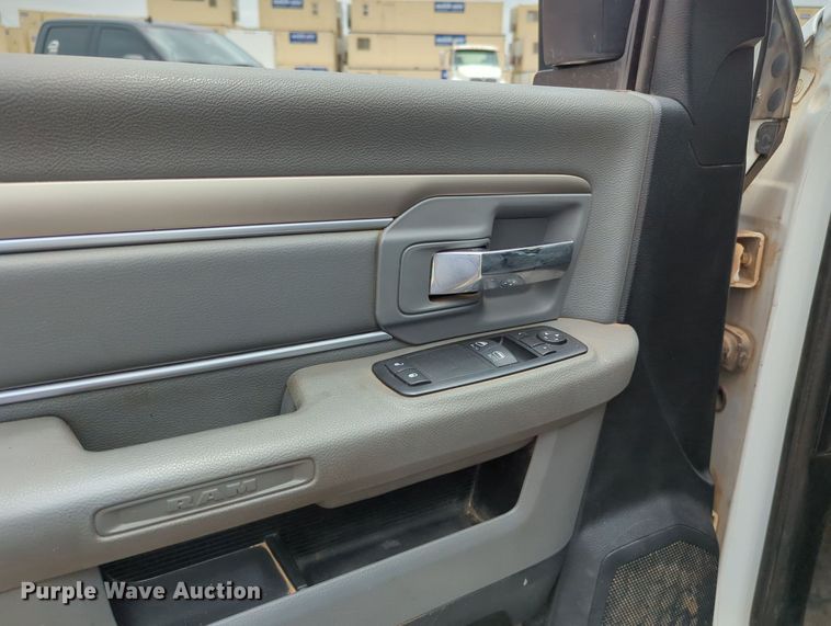 image for item MY9331 2015 Dodge Ram 3500  winch pickup truck