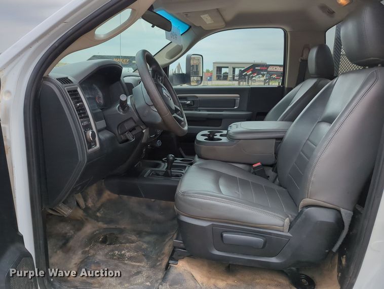 image for item MY9331 2015 Dodge Ram 3500  winch pickup truck