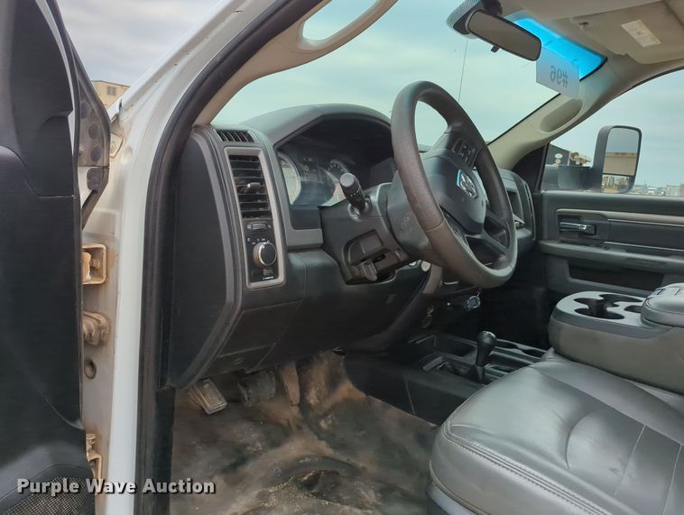 image for item MY9331 2015 Dodge Ram 3500  winch pickup truck