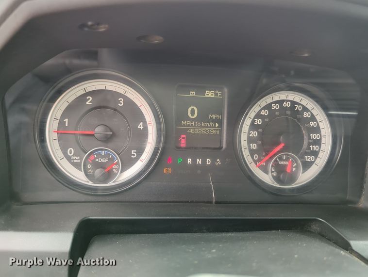 image for item MY9331 2015 Dodge Ram 3500  winch pickup truck