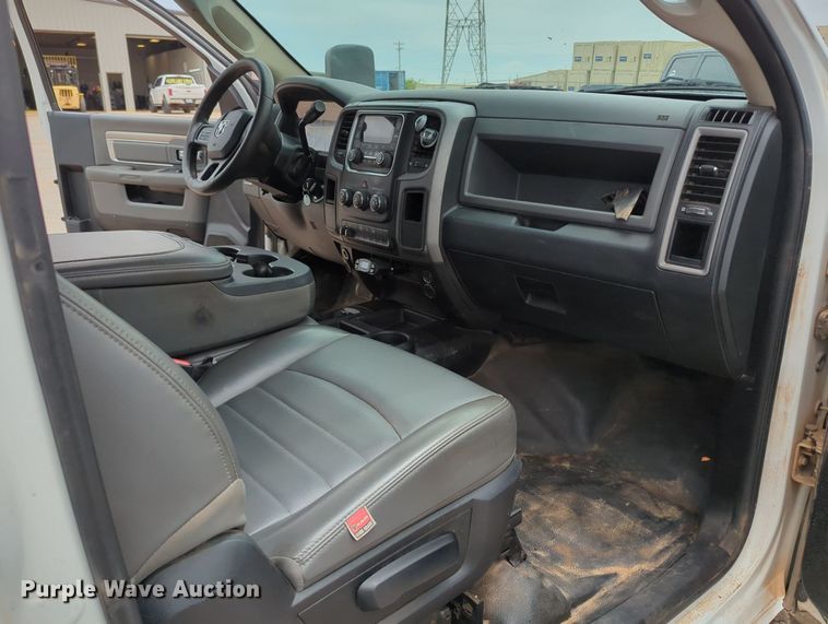 image for item MY9331 2015 Dodge Ram 3500  winch pickup truck