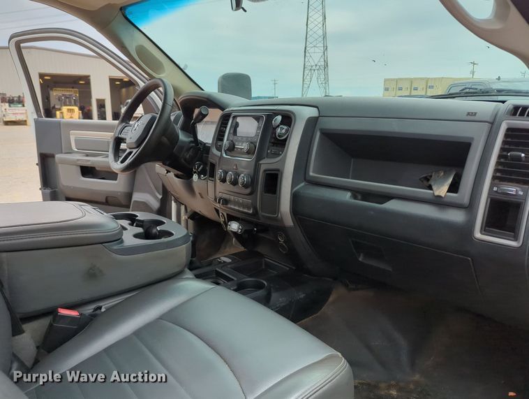 image for item MY9331 2015 Dodge Ram 3500  winch pickup truck