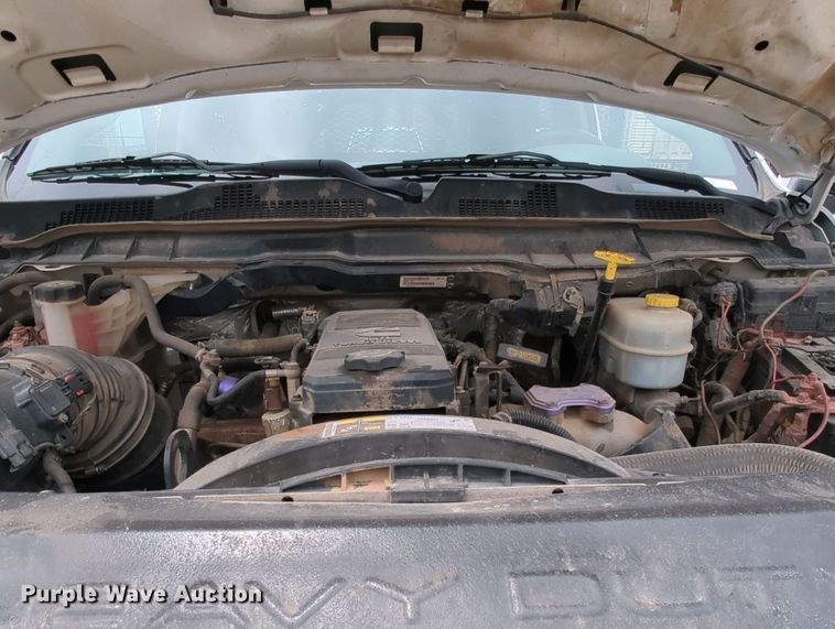 image for item MY9331 2015 Dodge Ram 3500  winch pickup truck