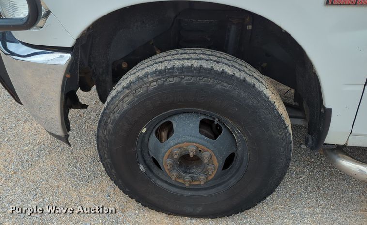 image for item MY9331 2015 Dodge Ram 3500  winch pickup truck